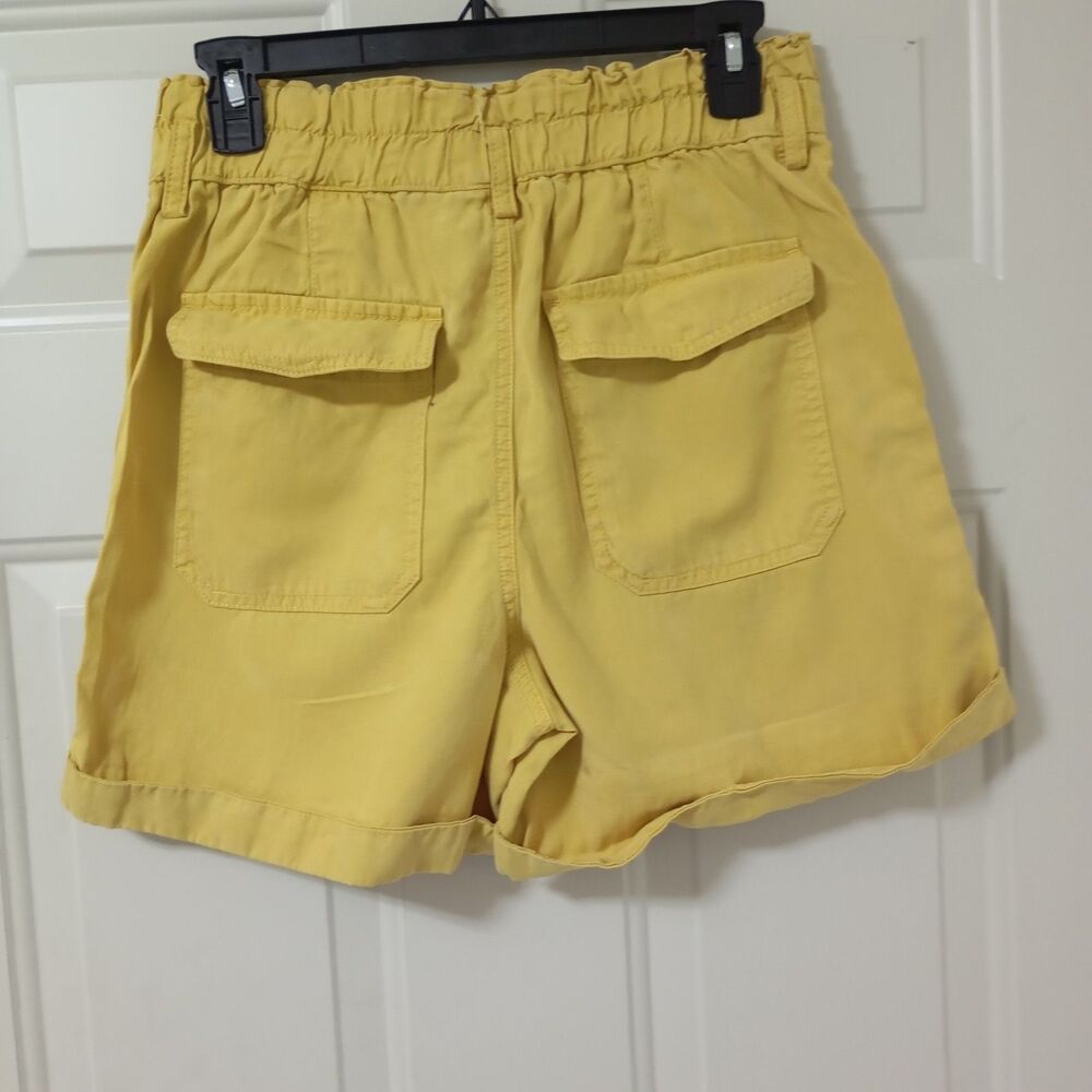 Banana Republic Women's Lime Green Paper Bag Waist Shorts Size 4 slash pockets - Picture 7 of 10